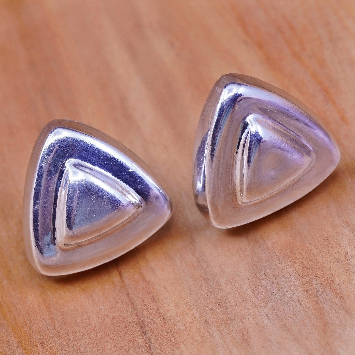 Vintage Sterling silver handmade earrings, Mexico 925 triangular ribbed studs