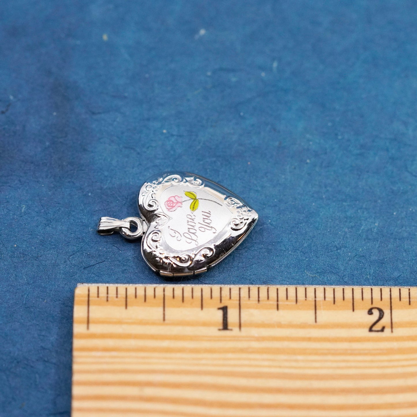 Vintage Sterling silver pendant, 925 heart photo locket engraved “I love you”