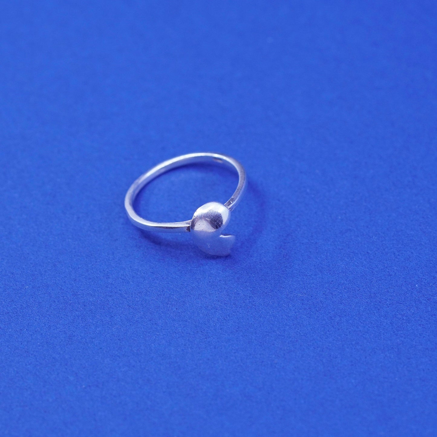 Size 6.5, vintage sterling silver handmade ring, 925 broken heart band