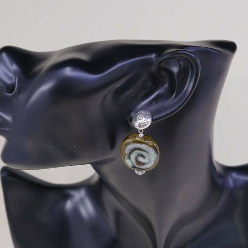 Vtg Modern handmade Sterling 925 Silver Earrings Round Green Swirl Glass