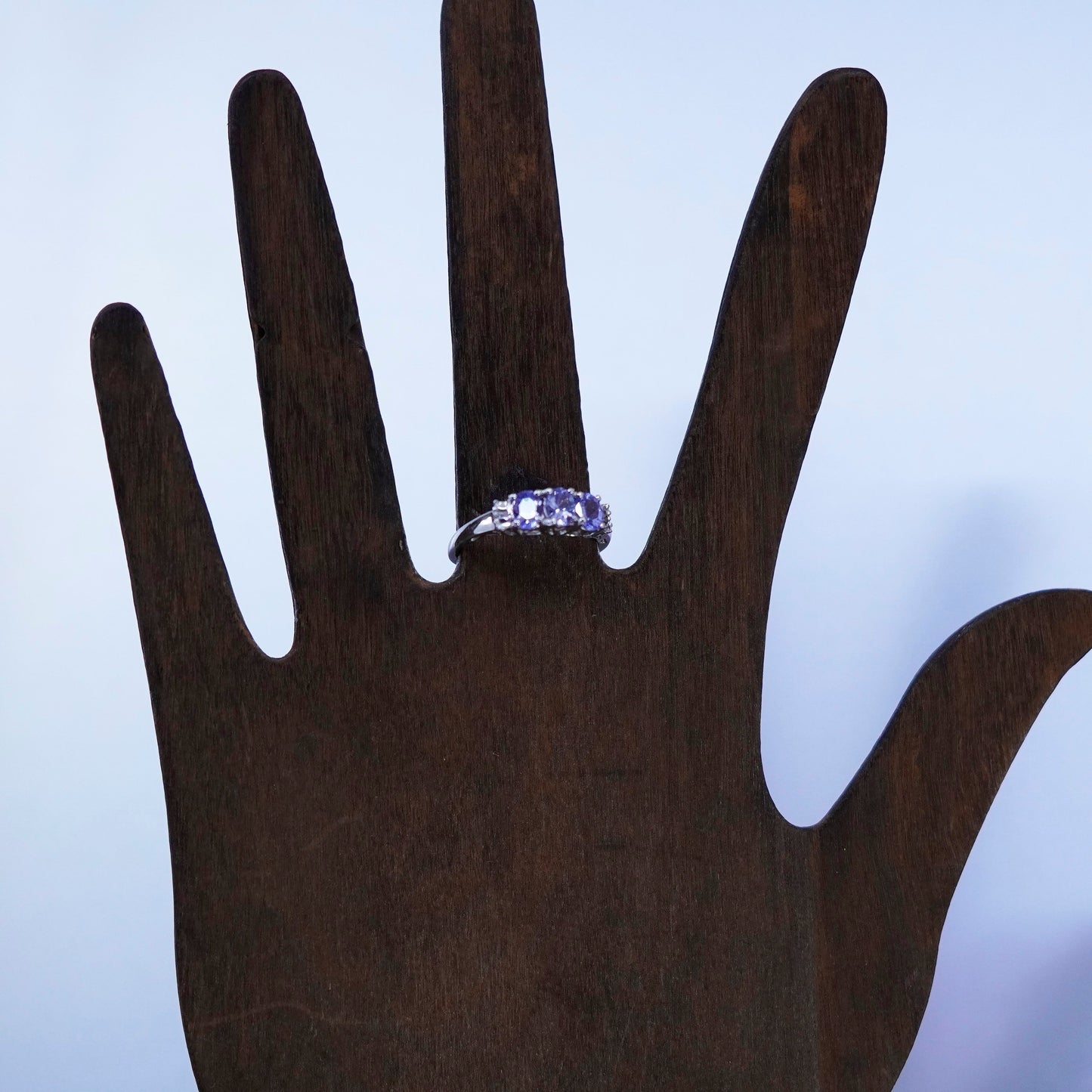 Size 6.75, vintage Sterling 925 silver handmade band ring with amethyst