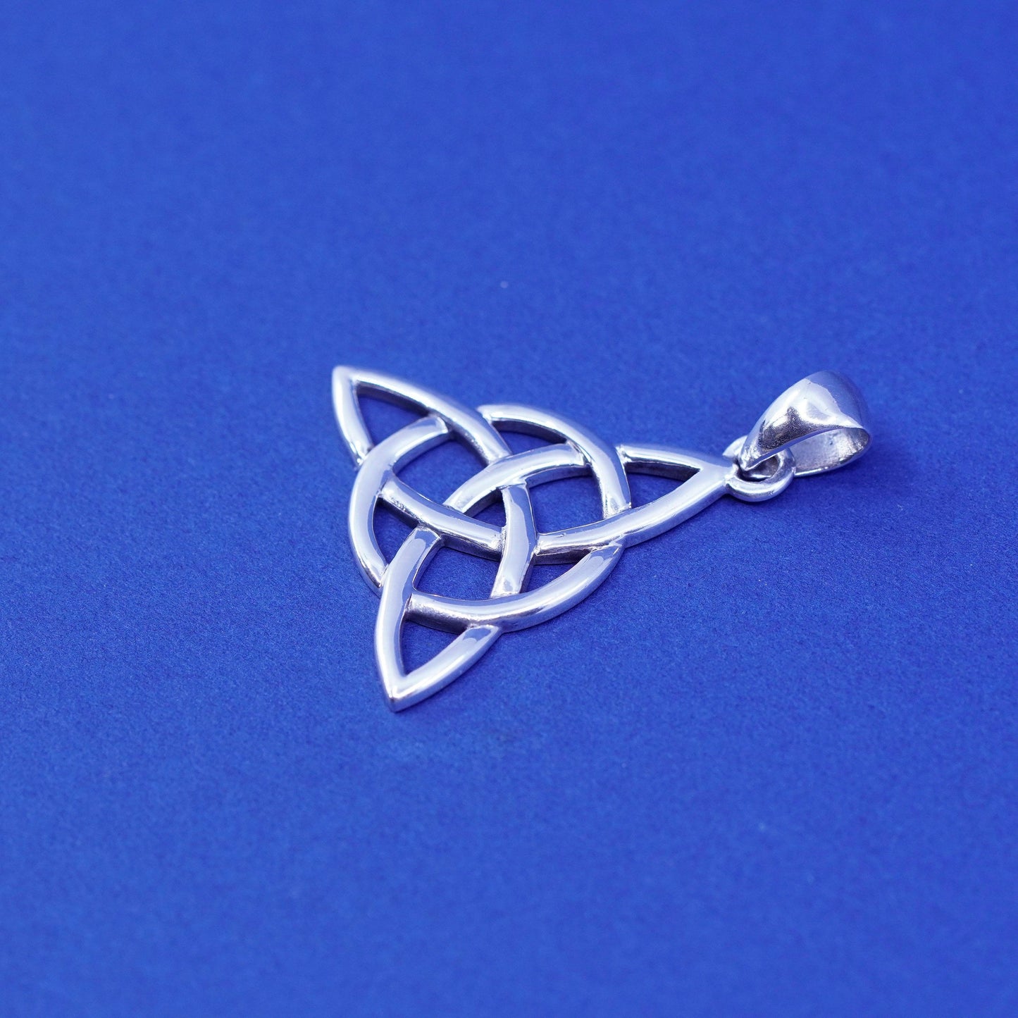 Irish Sterling silver handmade pendant, 925 Celtic knot charm