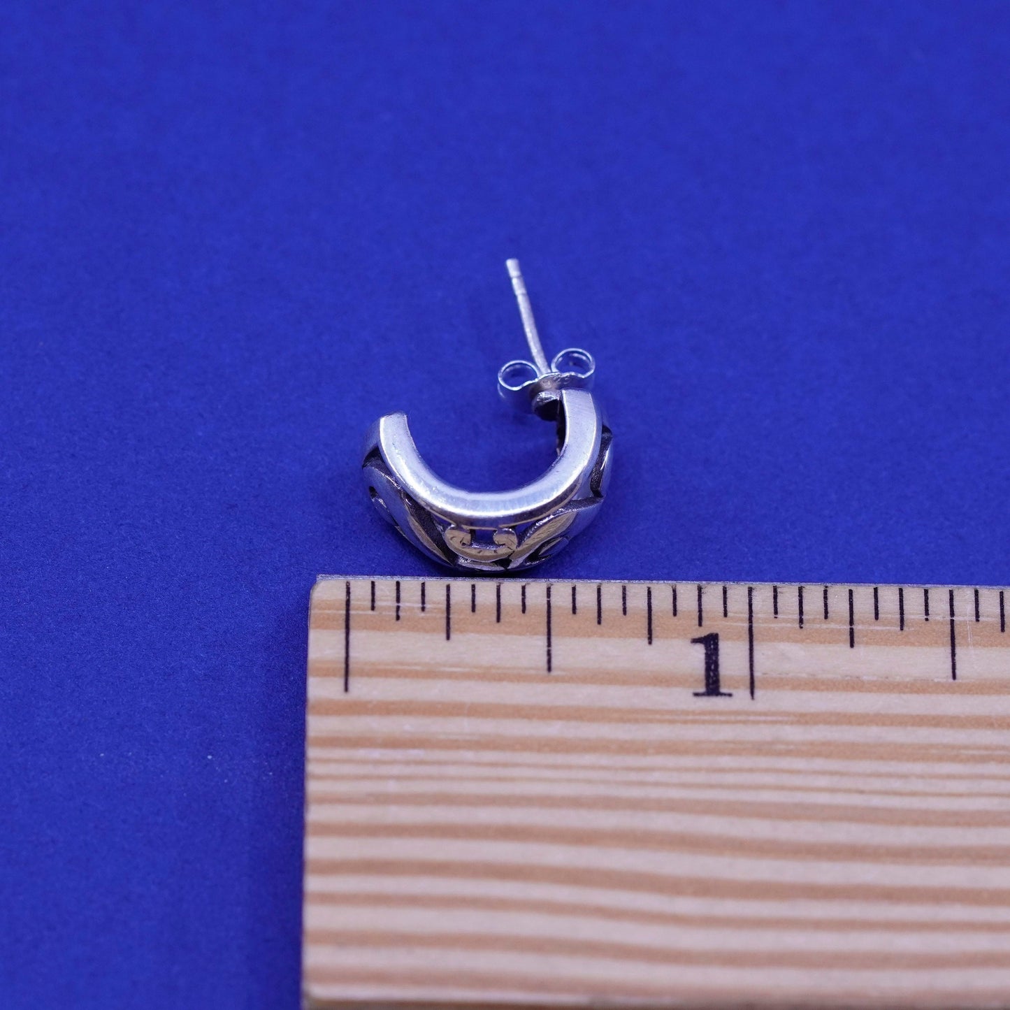 0.5”, Vintage Sterling silver handmade earrings, 925 Huggie studs with filigree
