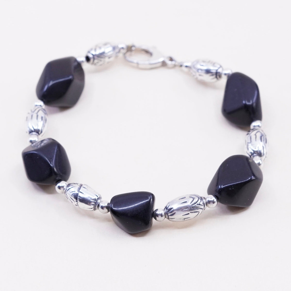 7.75”, Vintage mexico Sterling 925 silver bracelet with onyx nuggets