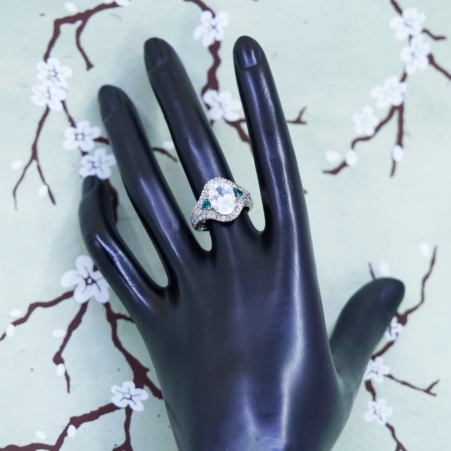 Size 7, Sterling silver engagement ring, 925 silver with oval cz and emerald