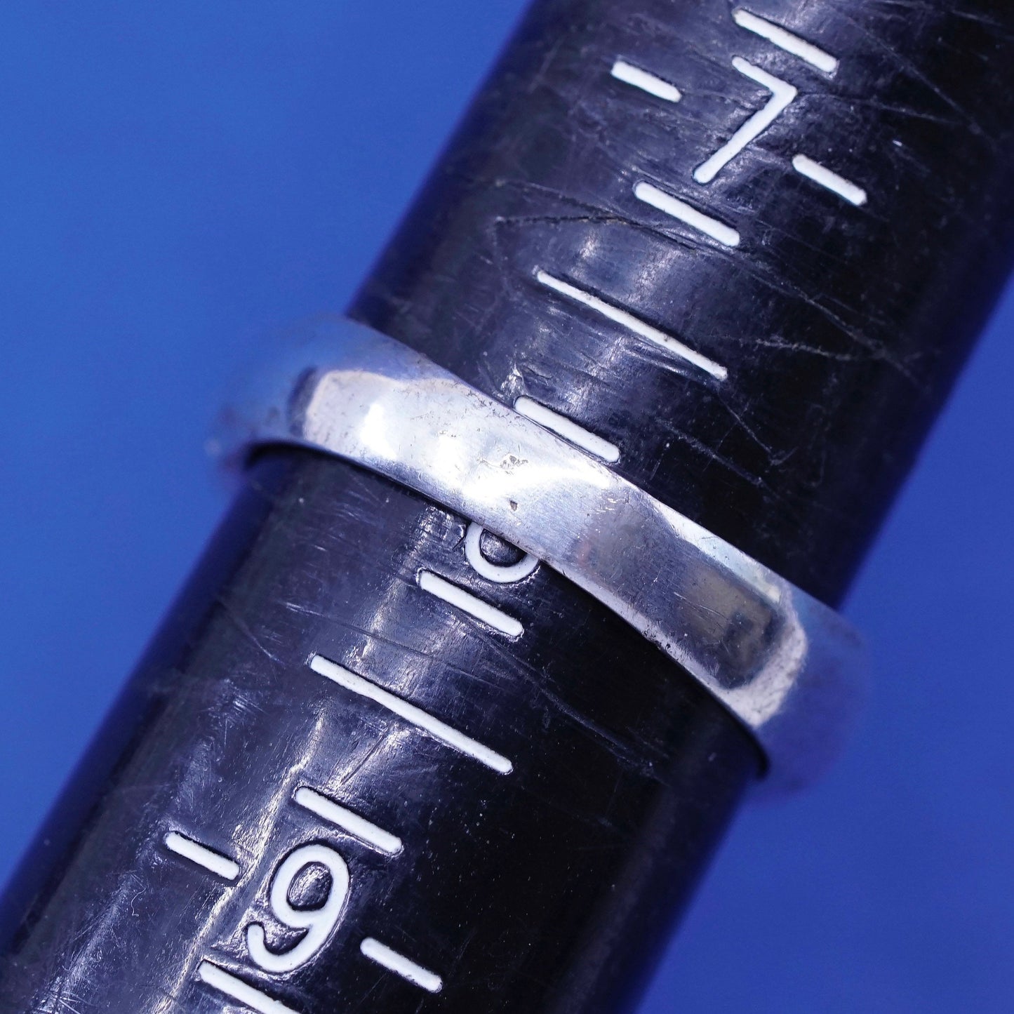 sz 8, vtg Sterling 925 silver handmade ring with black onyx and marcasite