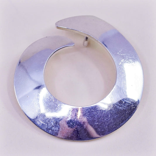 Vintage sterling 925 silver handmade hammered pendant with wave swirl