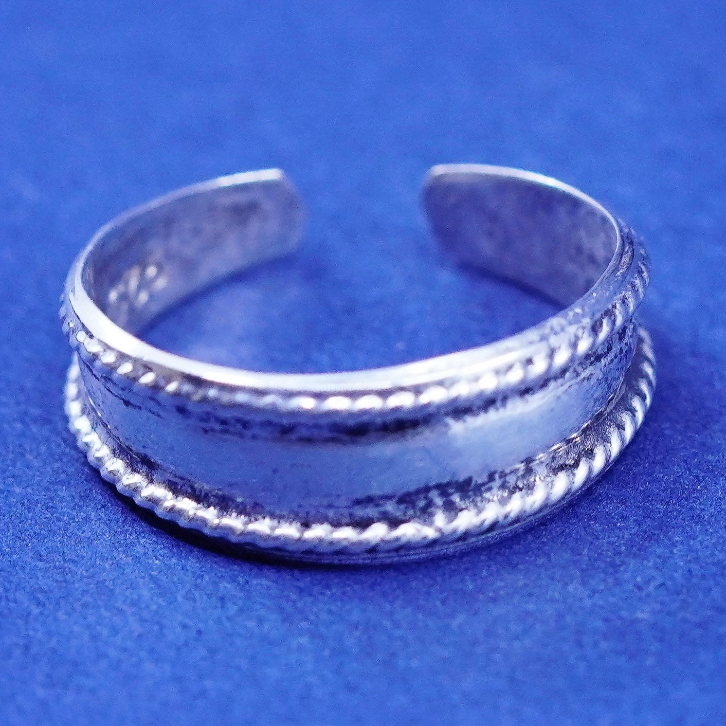 Size 3.5, vintage Sterling silver handmade ring, 925 band with cable