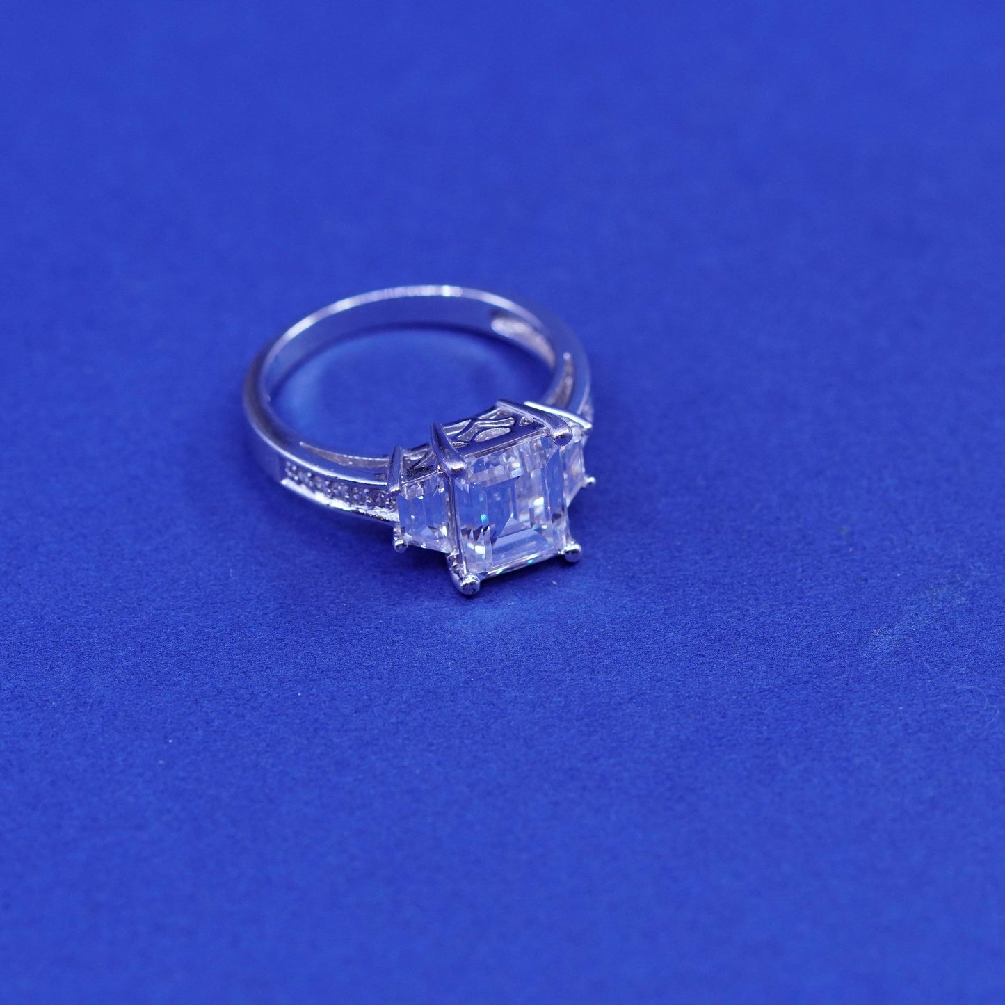 Size 8, vintage Sterling 925 silver engagement anniversary ring cluster Cz