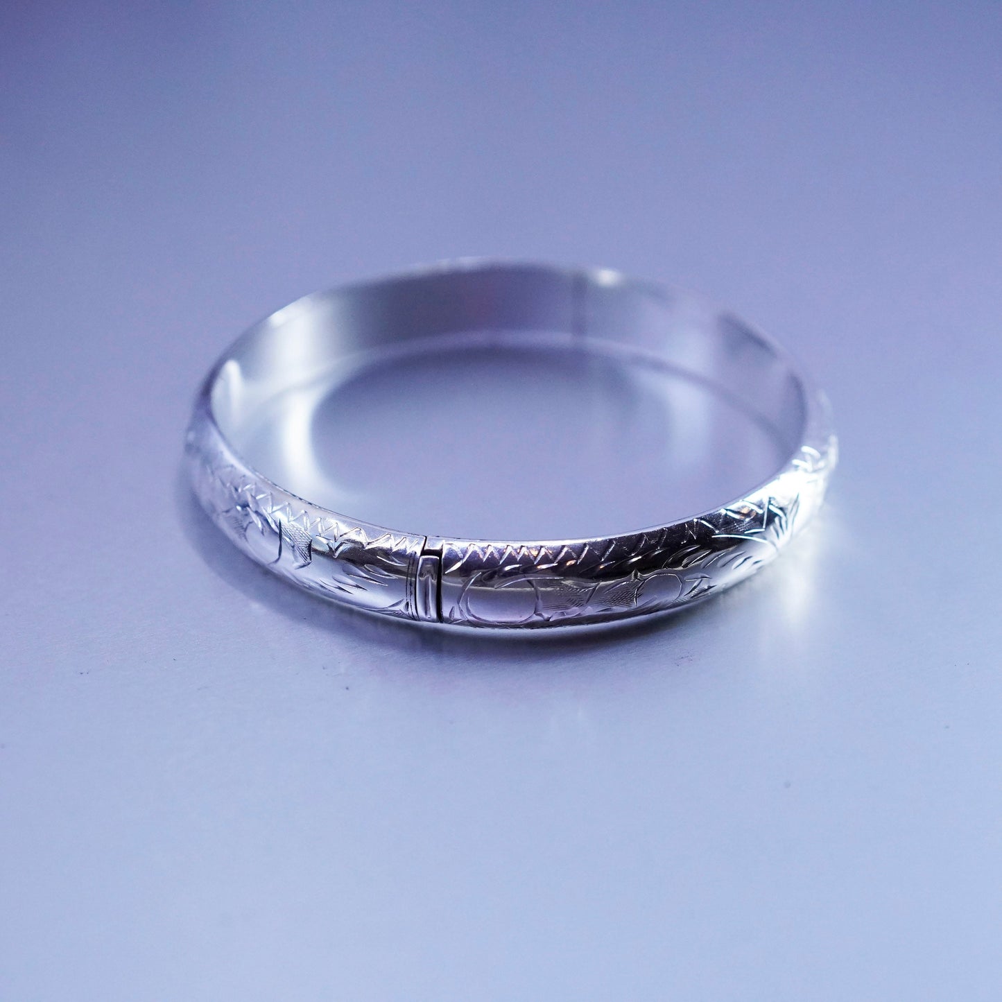 7.25”, Vintage Sterling 925 silver handmade bracelet, textured hinged bangle