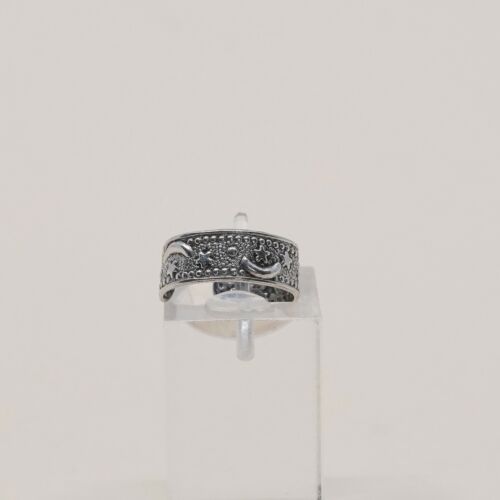 Size 4, Vtg Sterling Silver handmade open end Ring. 925 Moon N Star Band