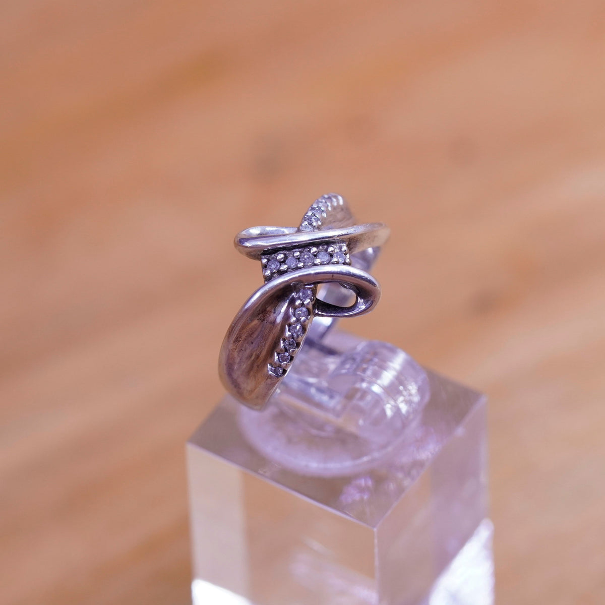 Size 5.5, vintage sterling 925 silver entwined with genuine diamond inlay