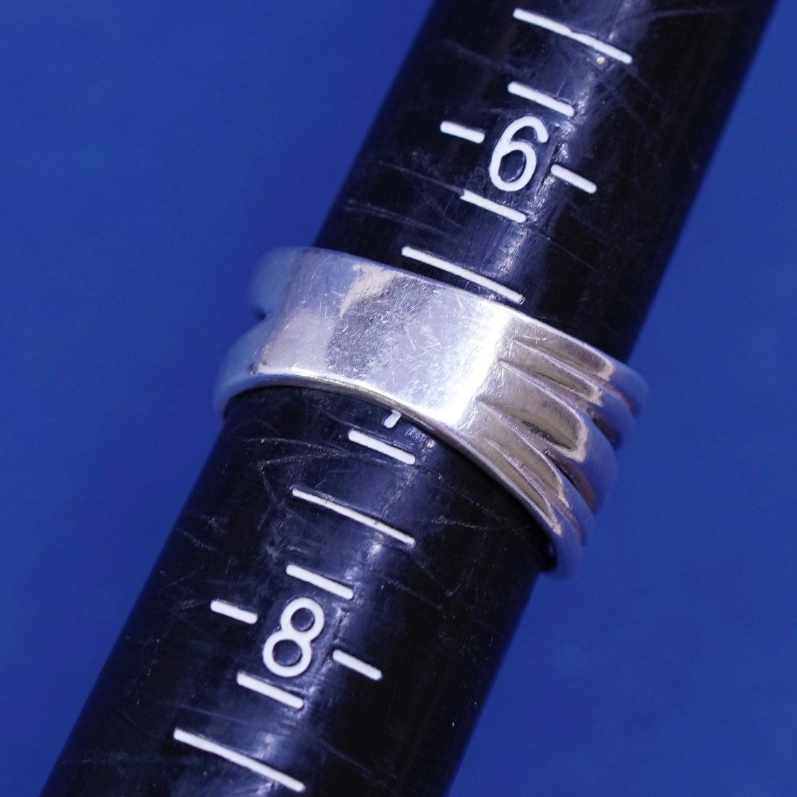 Size 7, vtg Sterling silver handmade ring, 925 leaf band