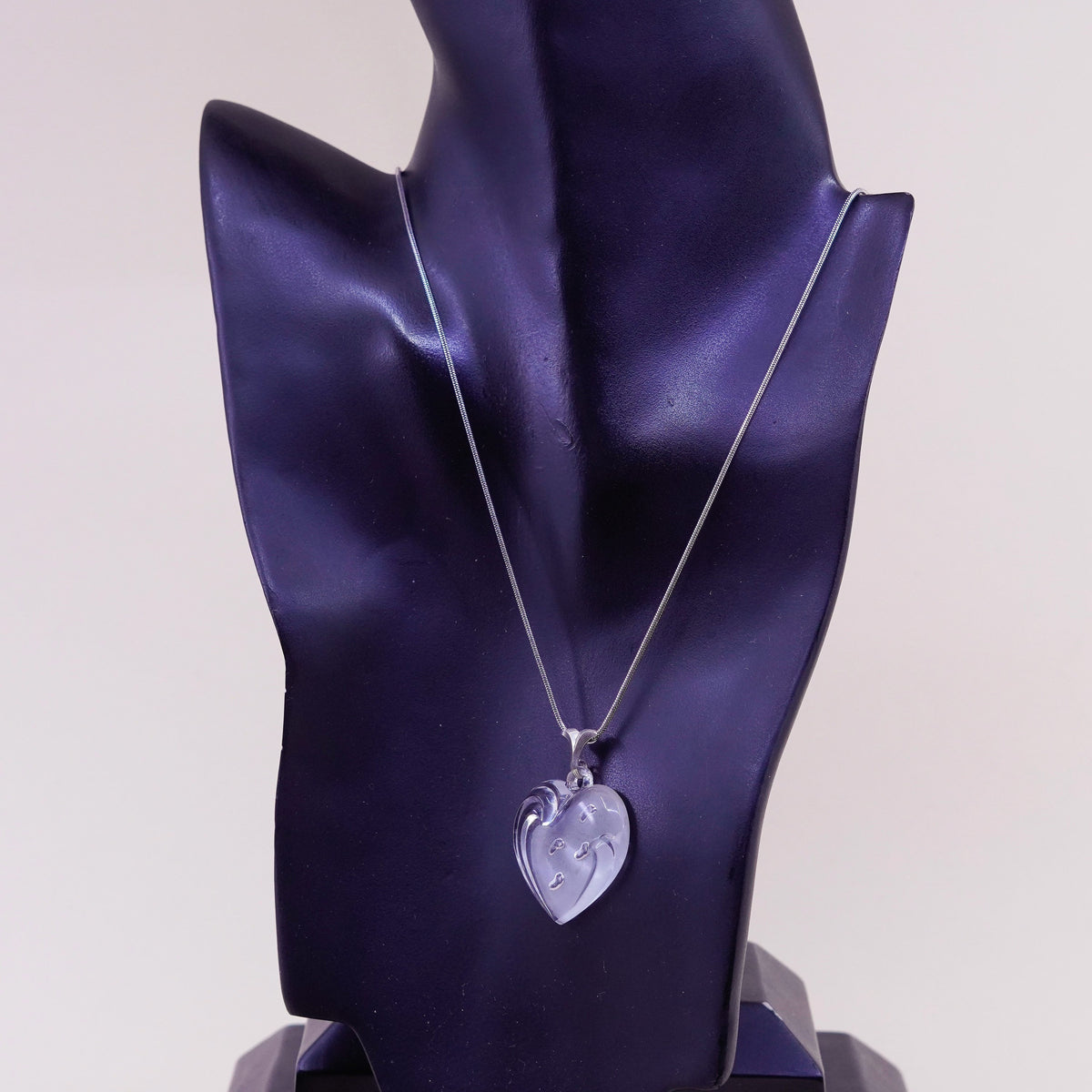 24”, sterling 925 silver snake chain glass heart footprint on the beach pendant