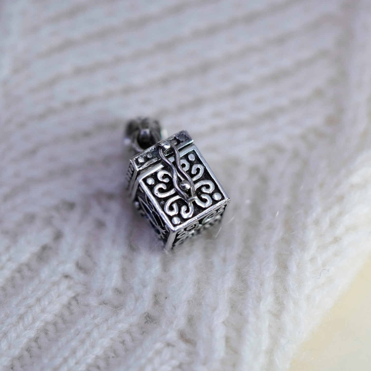 Sterling silver handmade prayer box pendant, 925 locket charm with filigree