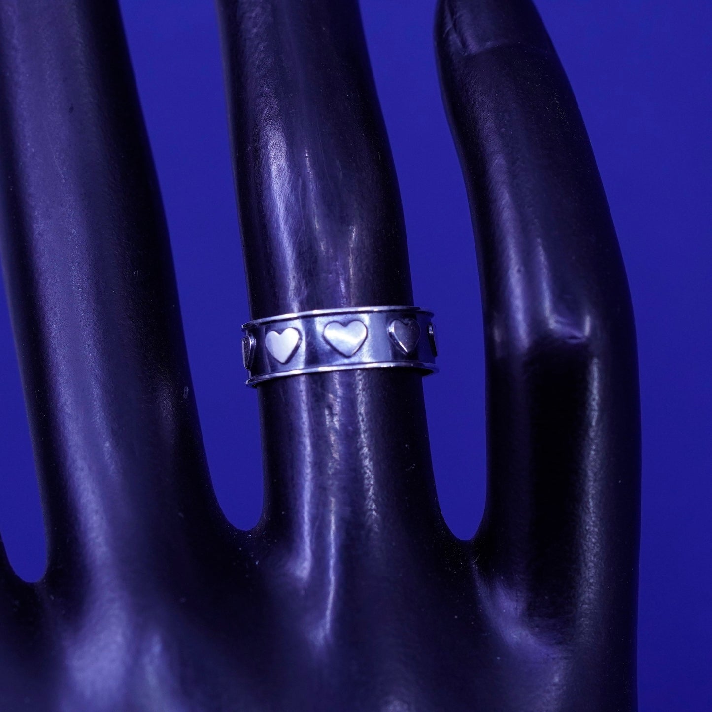 Size 4.5, vintage Mexico sterling silver handmade ring, 925 heart open band