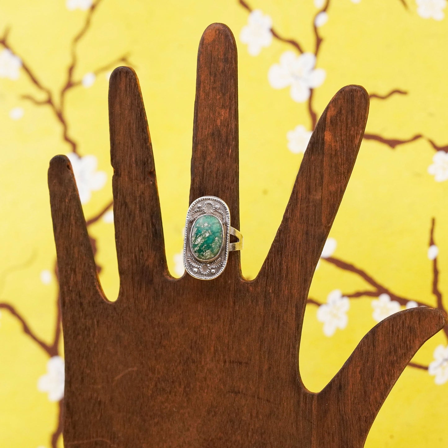 Size 6.5, vintage Sterling 925 silver statement ring with Carico Lake turquoise