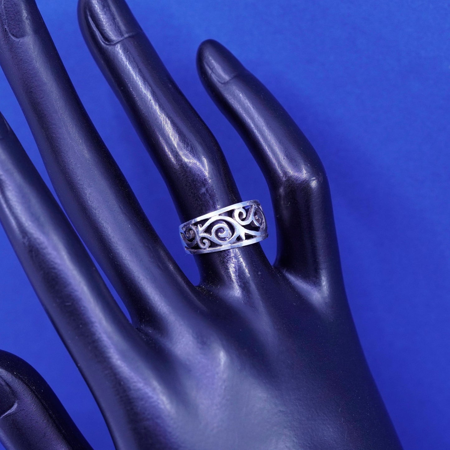 Size 5.5, vintage Sterling silver handmade ring, 925 Filigree swirl band