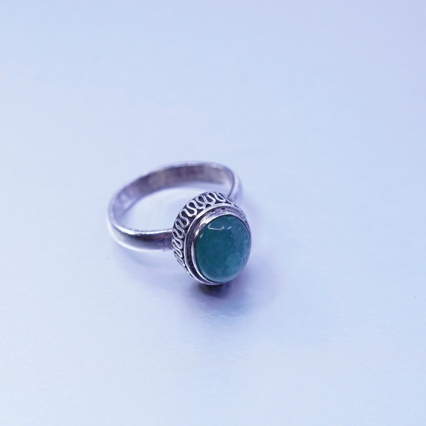 Size 5.5, vintage Sterling 925 silver handmade ring with jade and cable