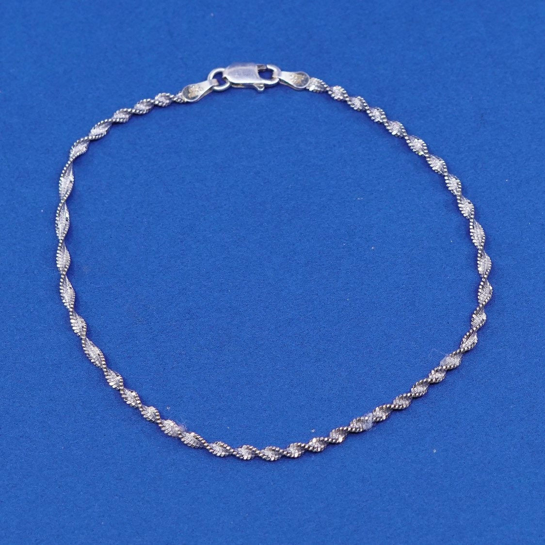 8.25", vtg Italy IBB Sterling silver bracelet, 925 twisted herringbone chain