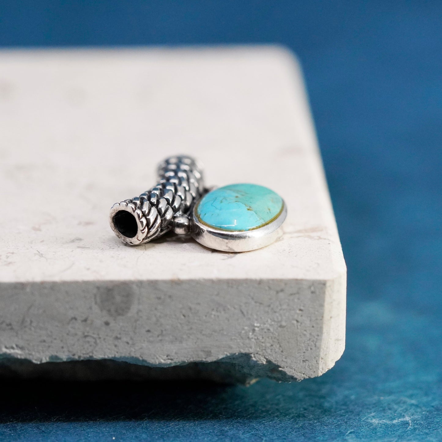 Vintage Sterling 925 silver handmade pendant with oval turquoise