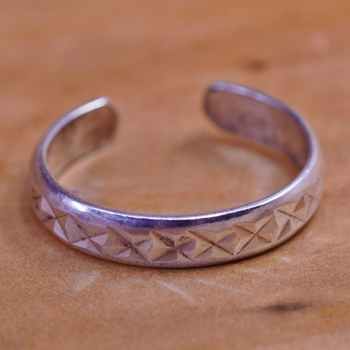 Size 4.5, vintage Sterling silver handmade ring, textured 925 band, open end