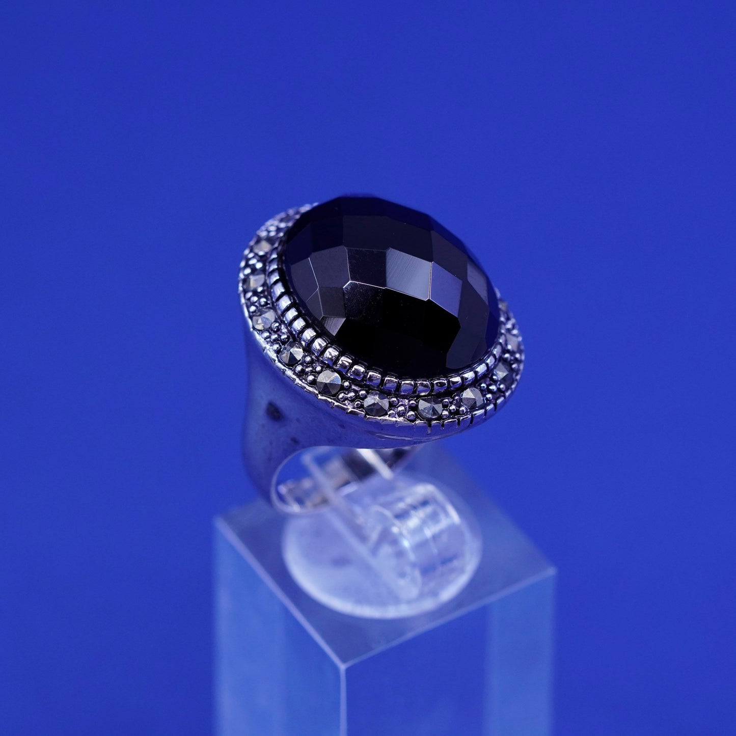 Size 7.5, vtg Sterling 925 silver handmade ring with oval obsidian N marcasite