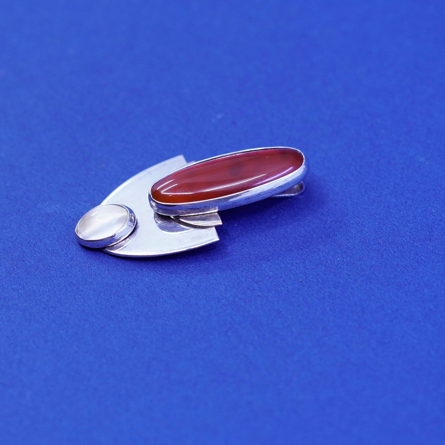 PJP gold sterling silver drop earrings, modern 925 disc carnelian cats eye