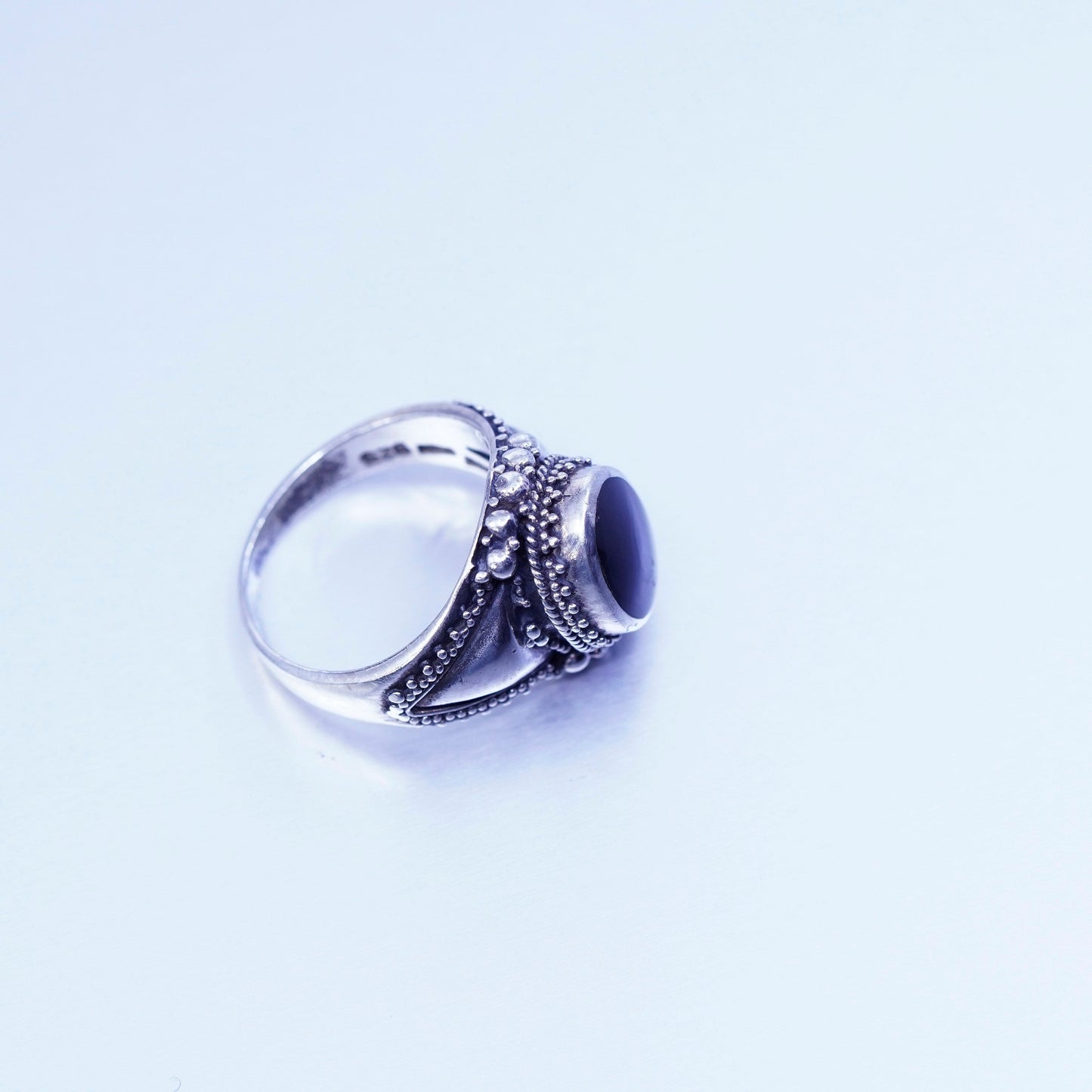 Size 7, vintage bali Sterling 925 silver handmade ring with onyx and beads