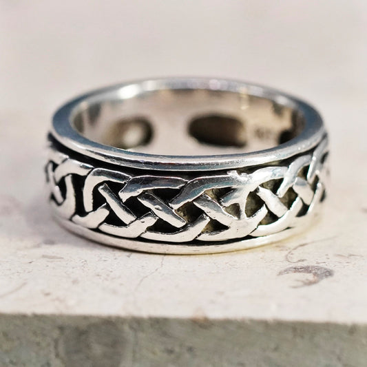 Size 7.5, vtg sterling silver spinner ring, 925 handmade Irish Celtic knot band