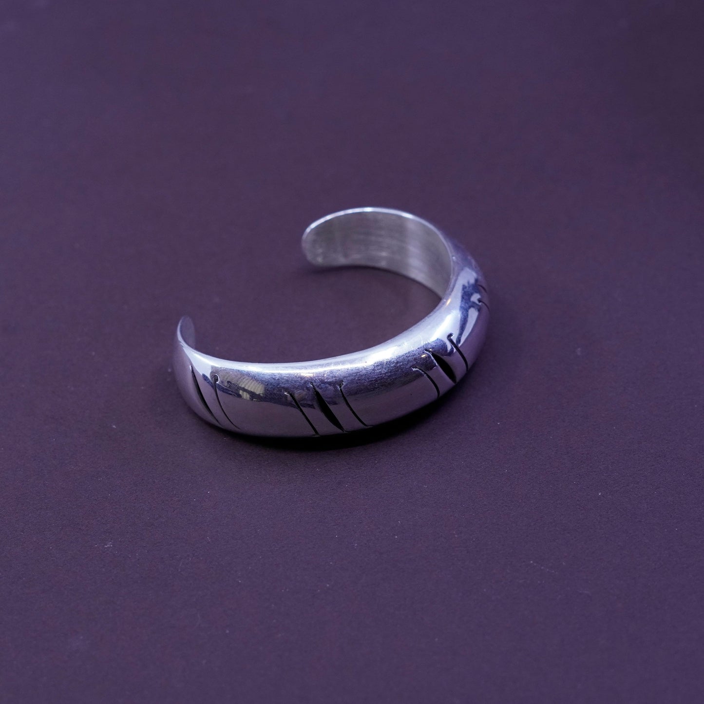 6”, Vintage mexico Sterling 925 silver bracelet, cut patterned wide cuff