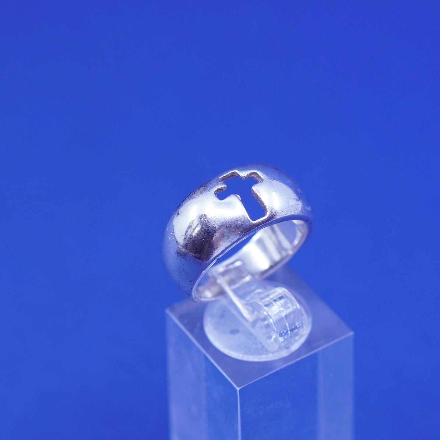 Size 8, vintage WJ sterling silver handmade ring, 925 band with cross cut out