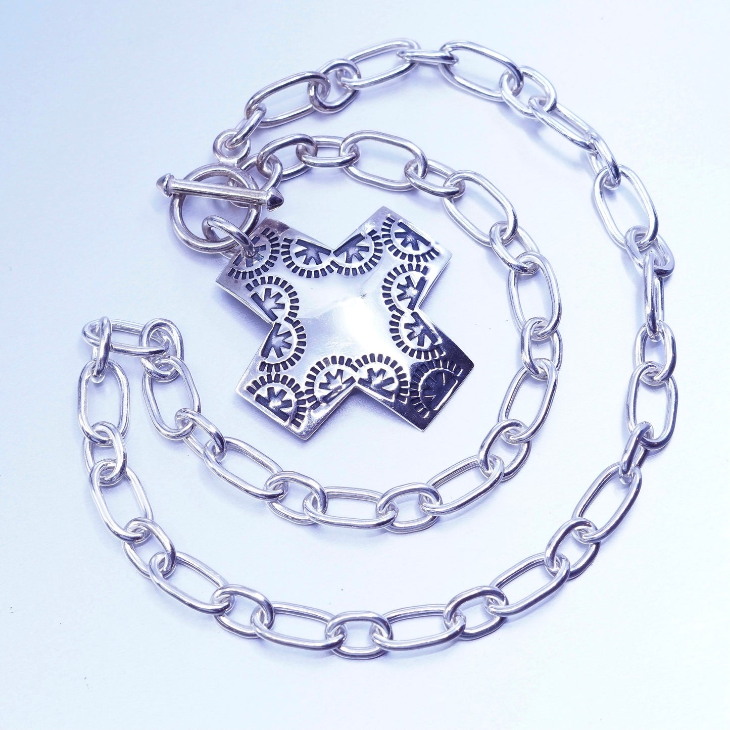 16”, silpada N0557 Sterling silver necklace, 925 circle chain cross pendant