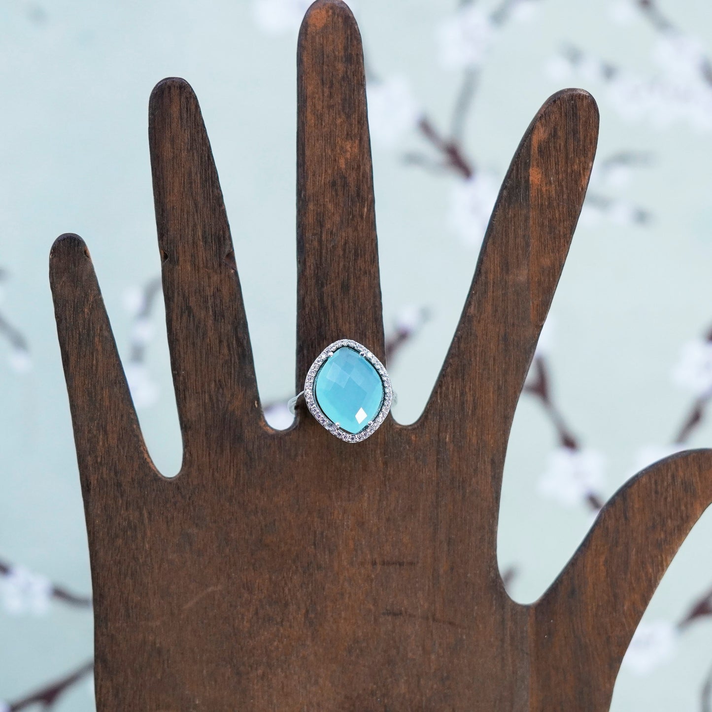 Size 7.25, vintage Sterling 925 silver statement ring W/ cushion cut chalcedony
