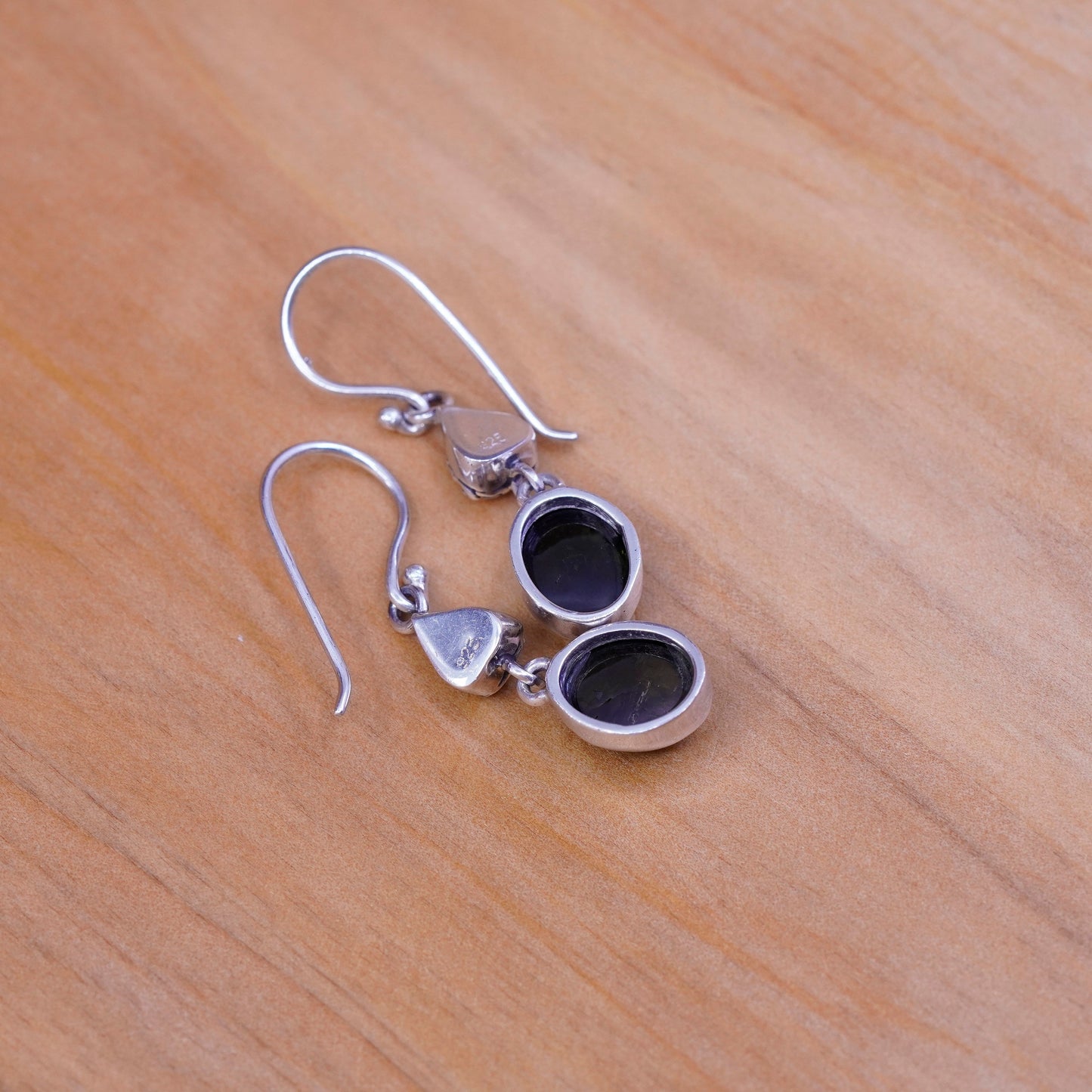 Vintage Sterling 925 silver handmade earrings with oval garnet, dangle
