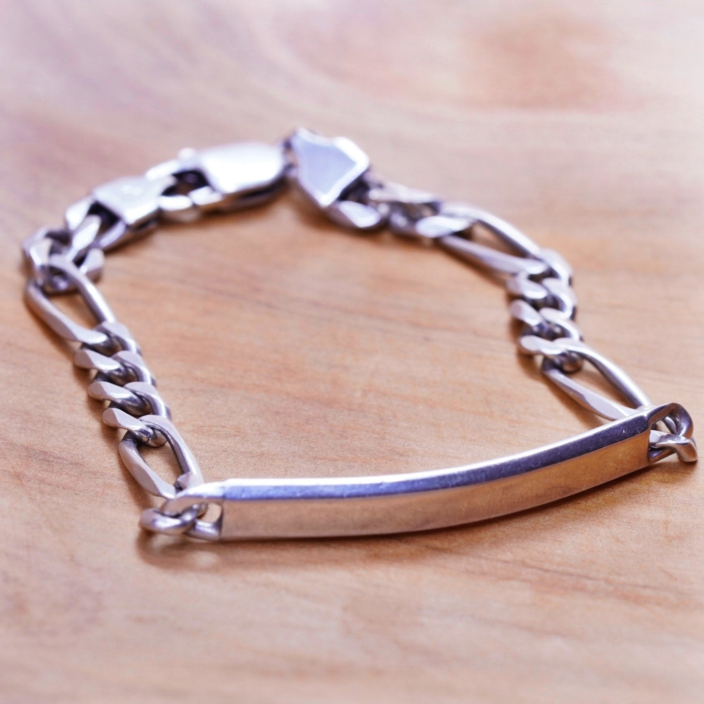 7.5”, vtg Italy Sterling silver handmade bracelet, 925 figaro chain name bar