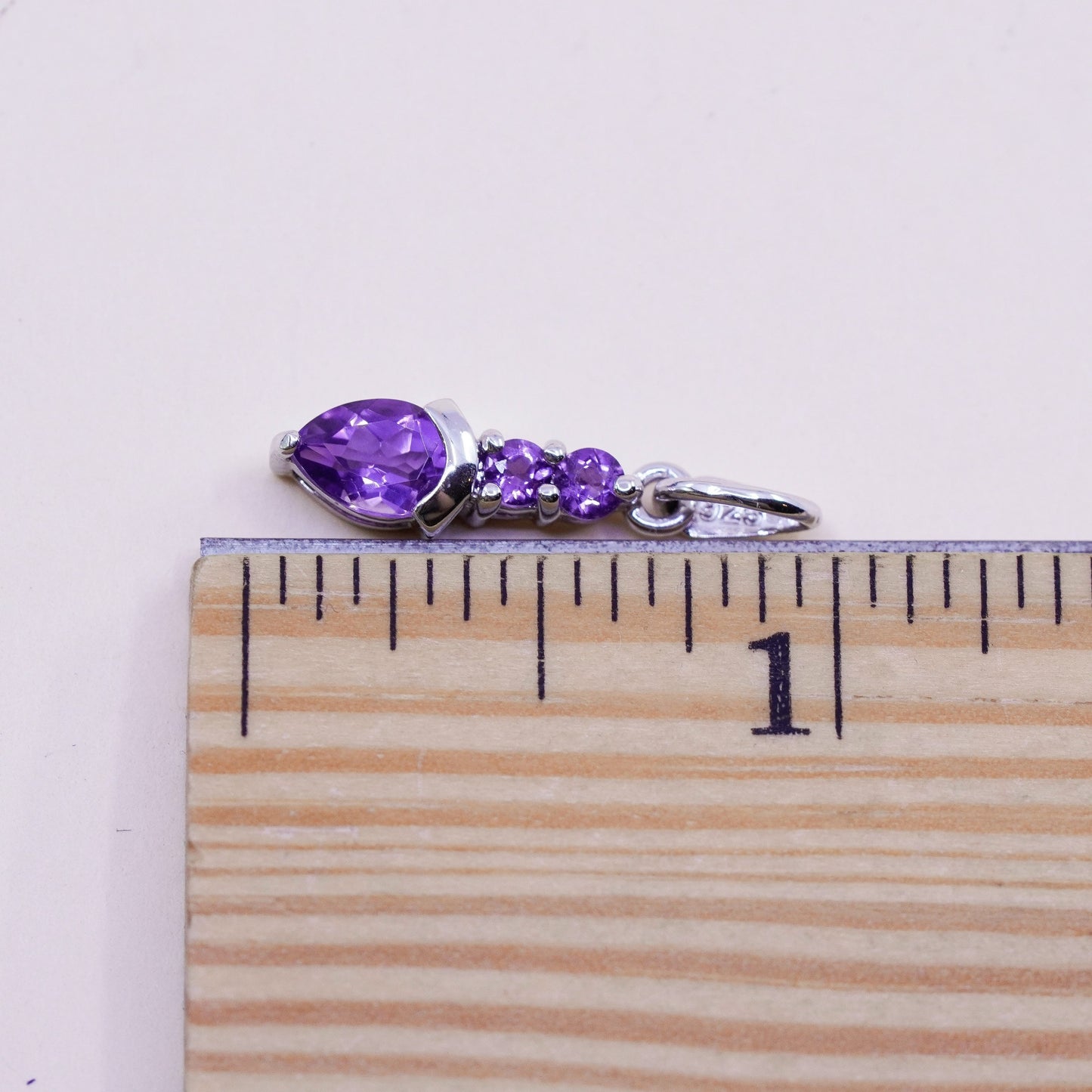vintage sterling 925 silver pendant with teardrop amethyst