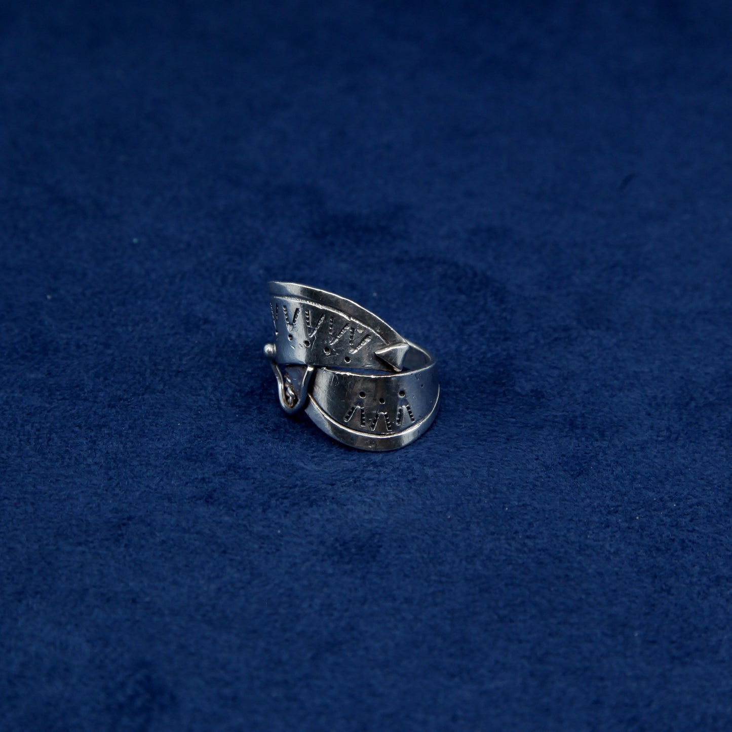 sz 6.5, vtg EA Native American sterling silver handmade ring, 925 entwined band
