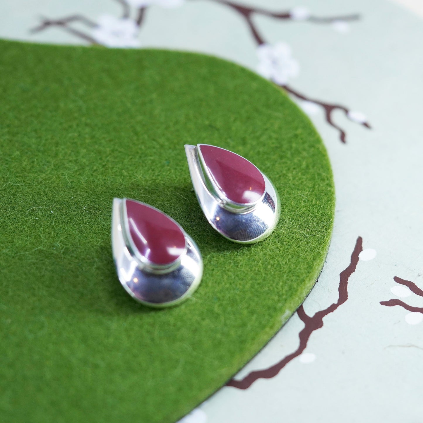 Vintage Sterling silver handmade earrings, Mexico 925 teardrop with red onyx
