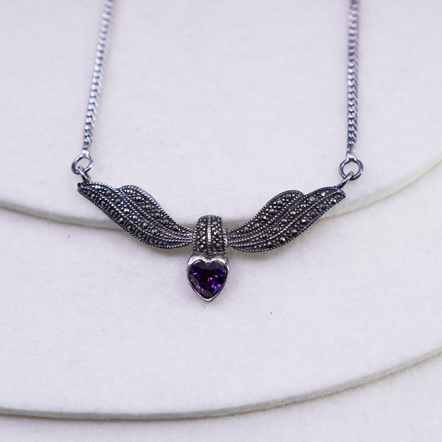16”, Sterling 925 silver flatten curb necklace amethyst marcasite wings pendant