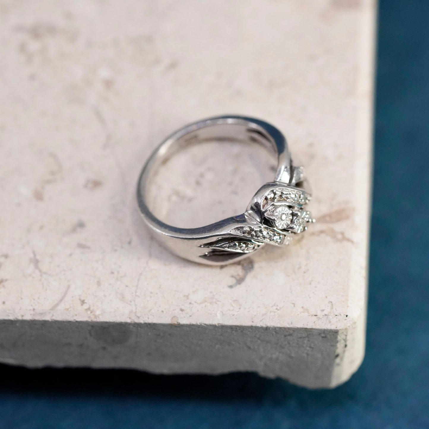 Size 7, vintage Sterling 925 silver handmade ring with genuine diamond