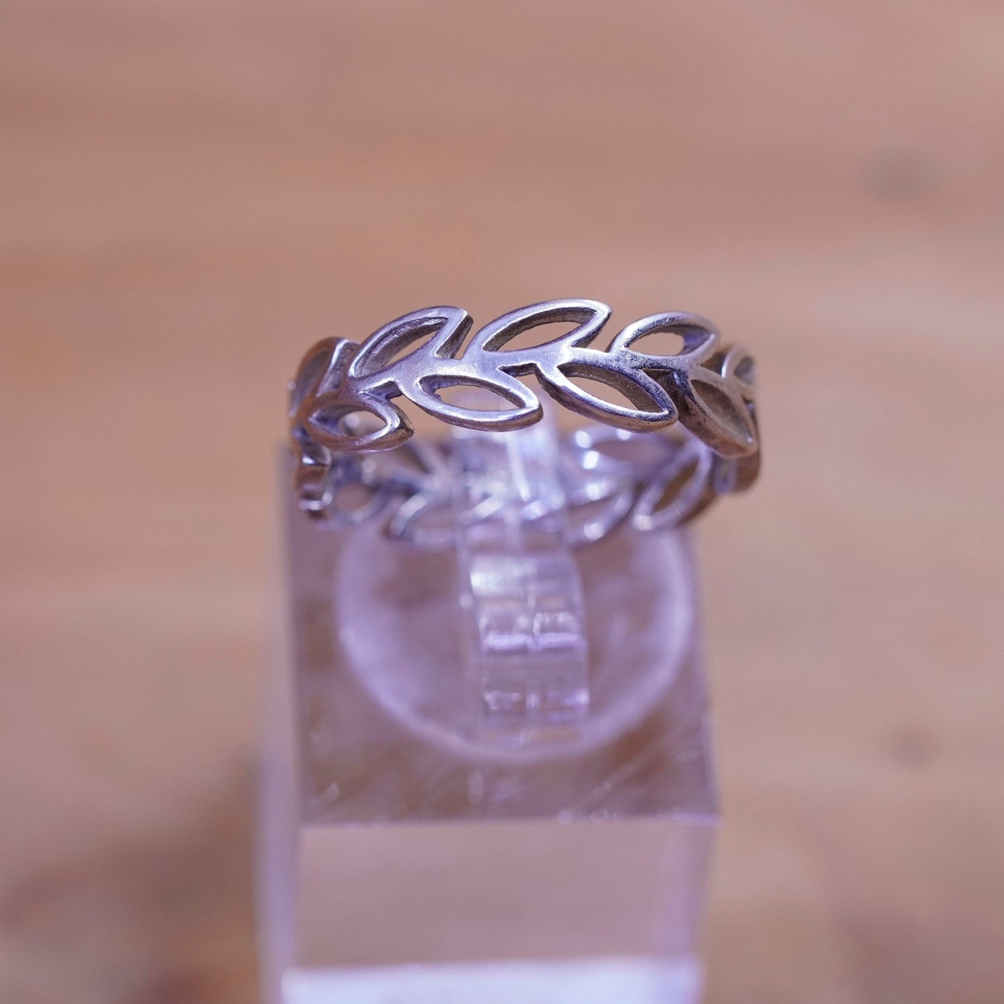 Size 7.25, Vintage Sterling silver handmade ring, 925 leaf band