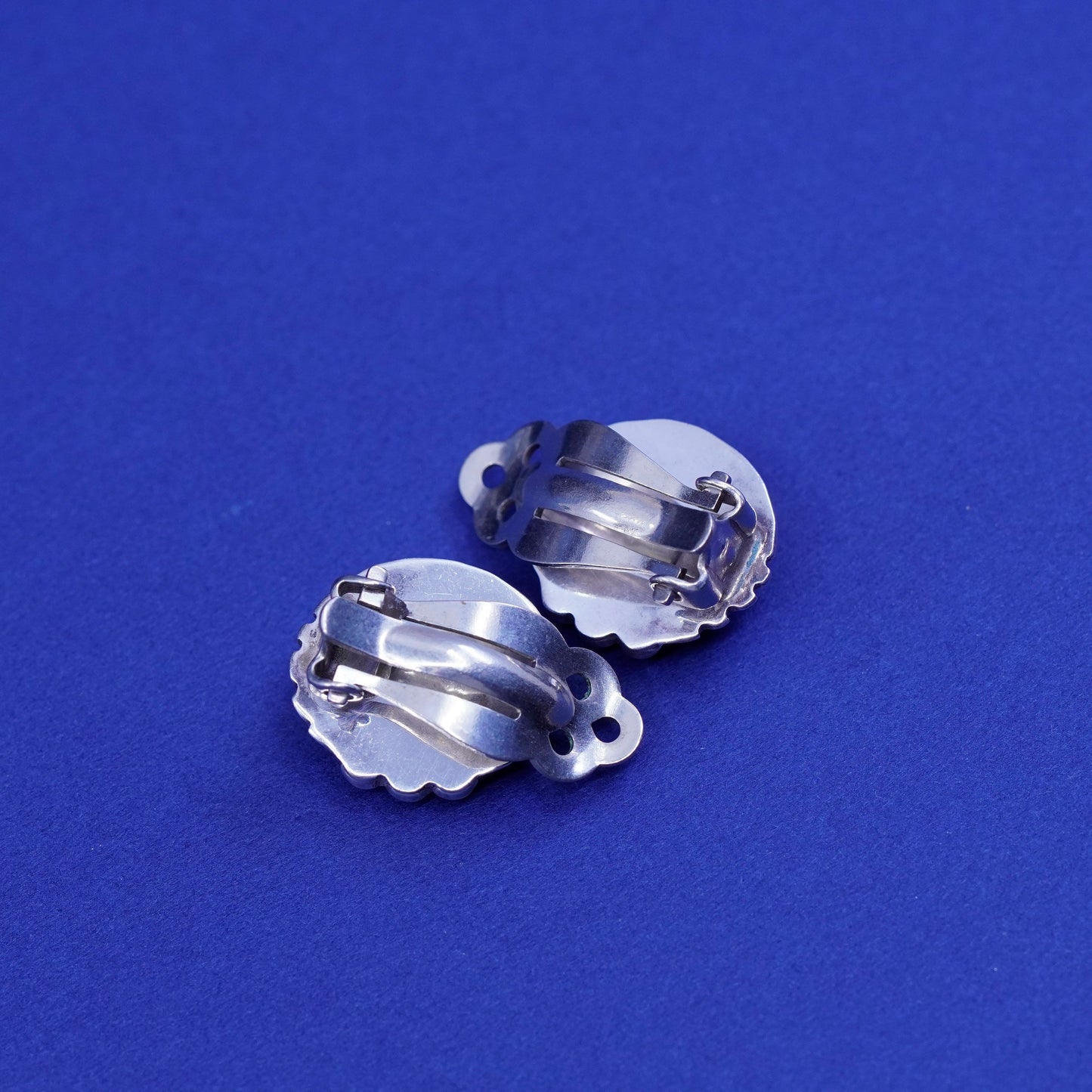 Native American navajo sterling silver handmade earrings with oval obsidian