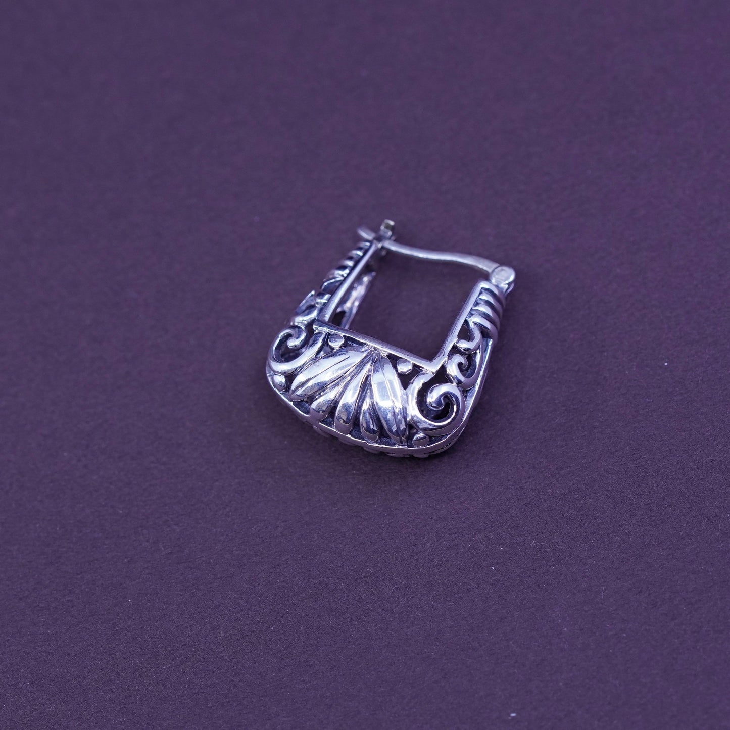 0.75”, vtg Sterling silver handmade earrings, 925 huggie, filigree hoops, Bali