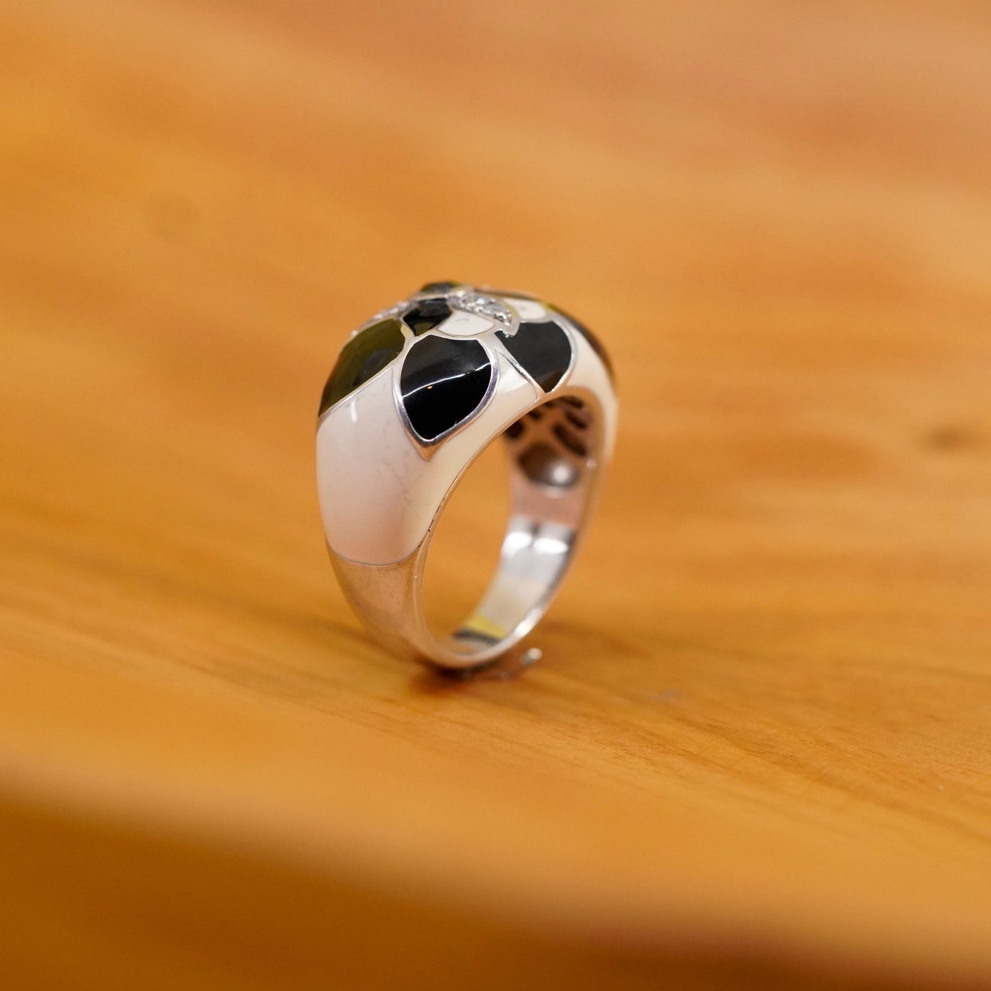 Size 7, vintage sterling 925 silver handmade cocktail band ring black enamel cz