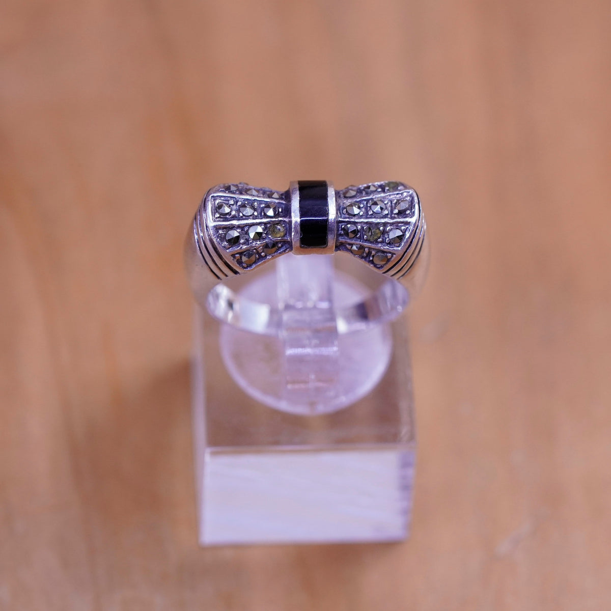 Size 7, vintage Sterling silver handmade ring, Art deco 925 bow ribbon obsidian