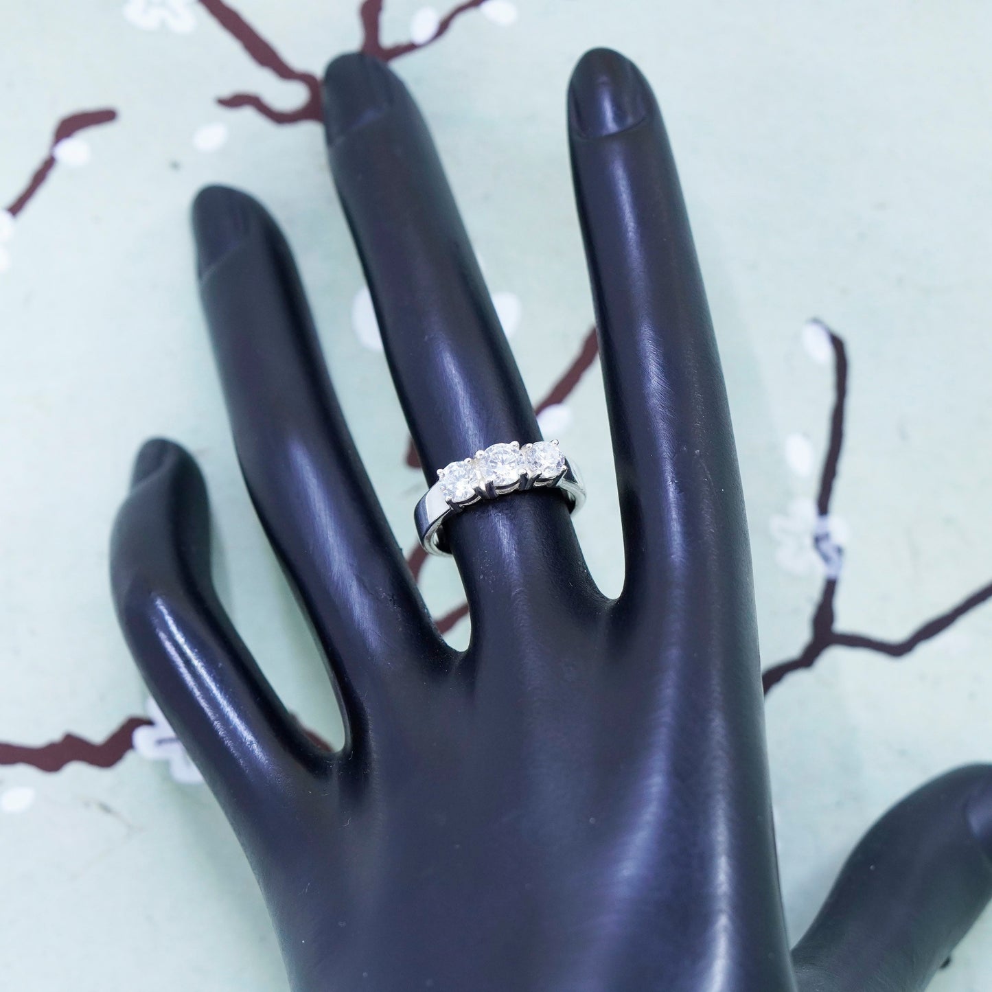 Size 6, sterling silver ring, 925 band with cz and engraved “love honor cherish
