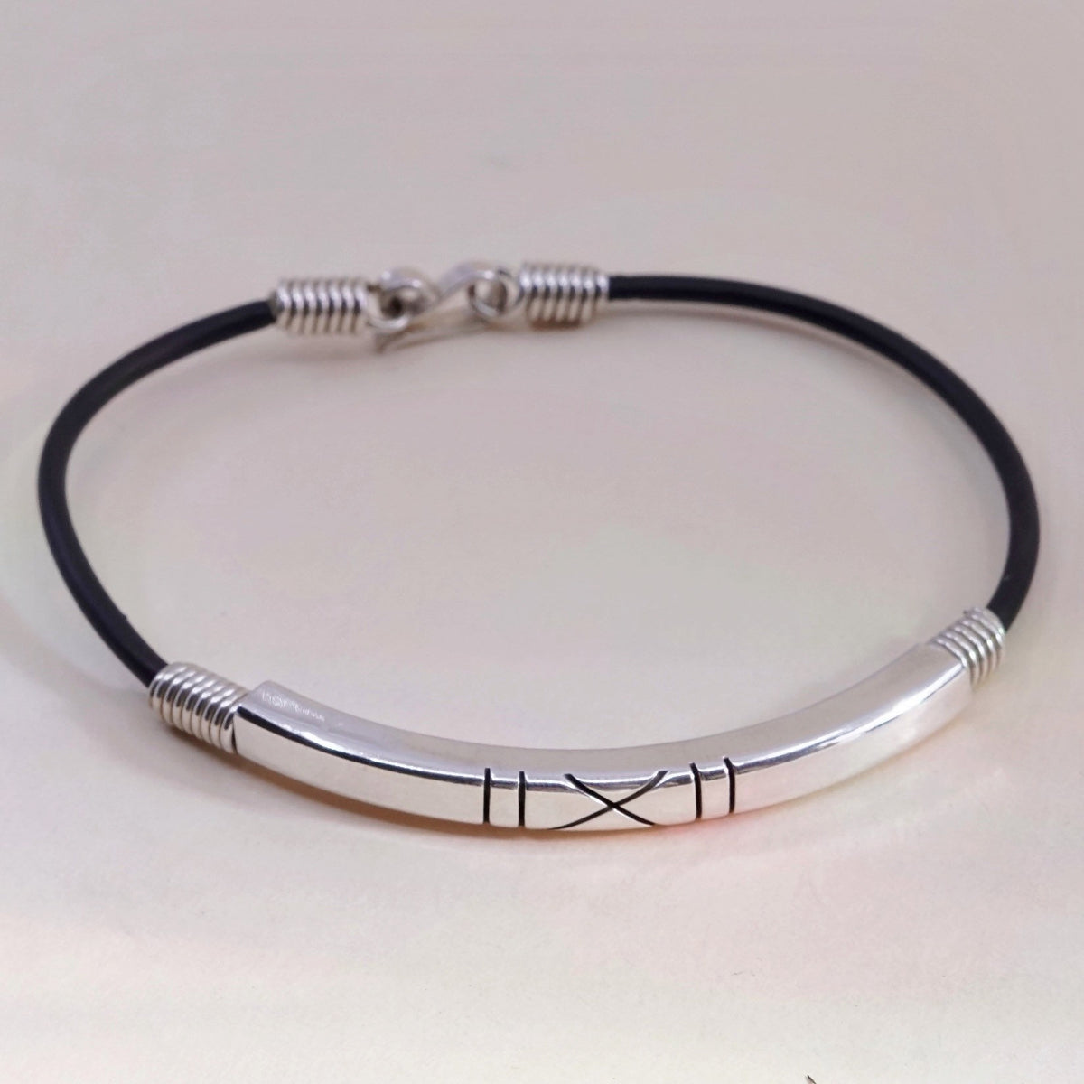 7.5”, Vintage black rubber chain with sterling 925 silver bar