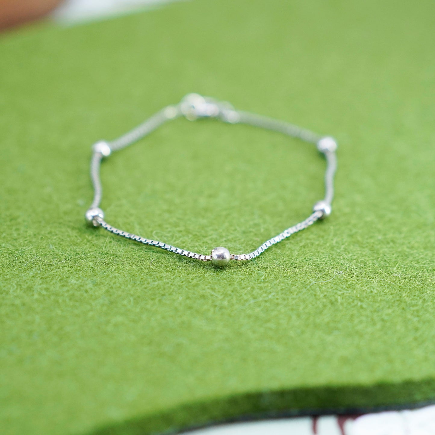 7.25”, Vintage sterling silver bracelet, fine 925 box chain with beads