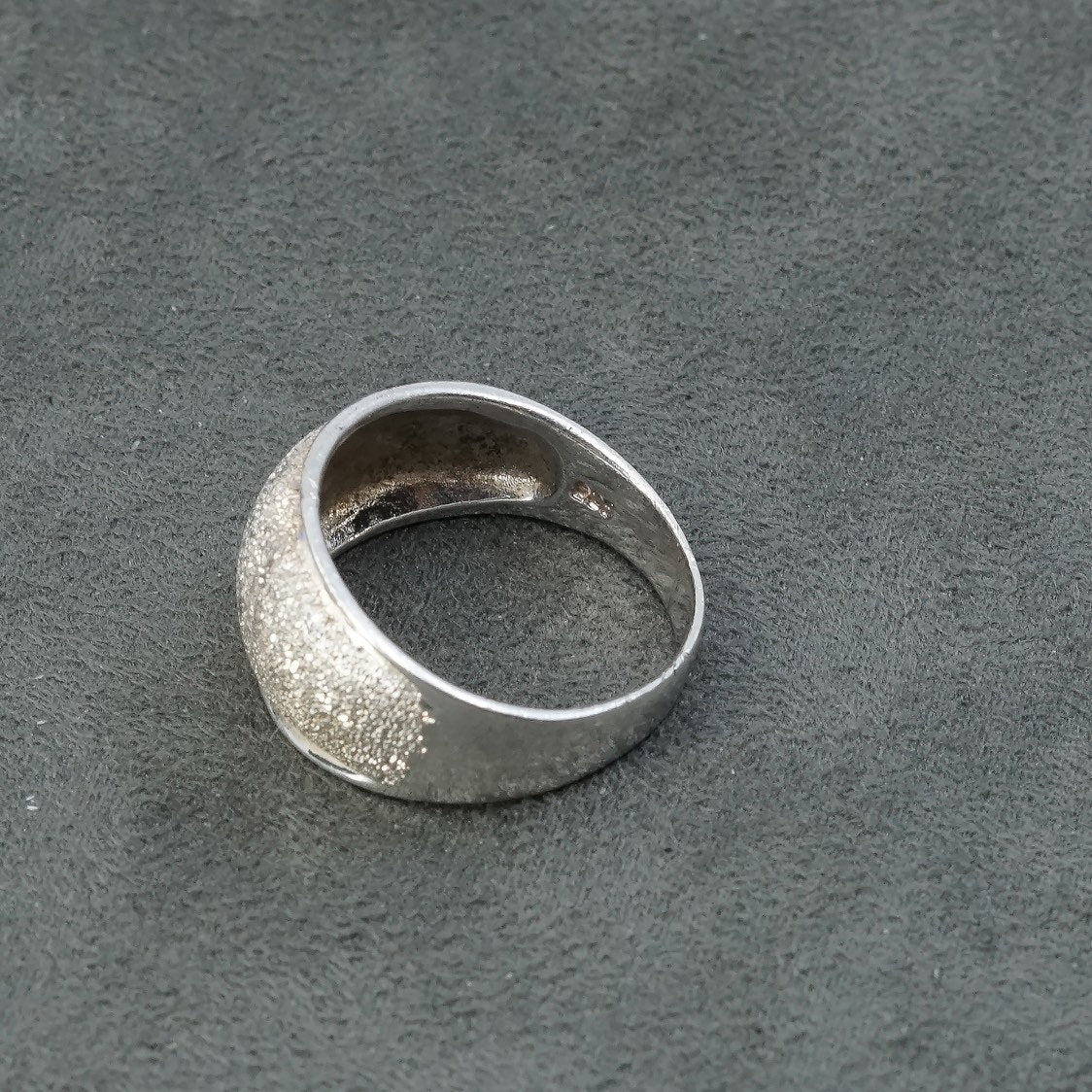 sz 9.25, vtg Sterling silver handmade ring, Mexican 925 band w/ Matt surface